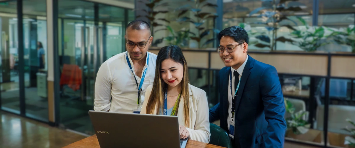 Let’s Build Your Compliant, High-Performing Global Team