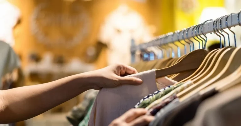 20+ Retail Industry Statistics & Trends For 2026